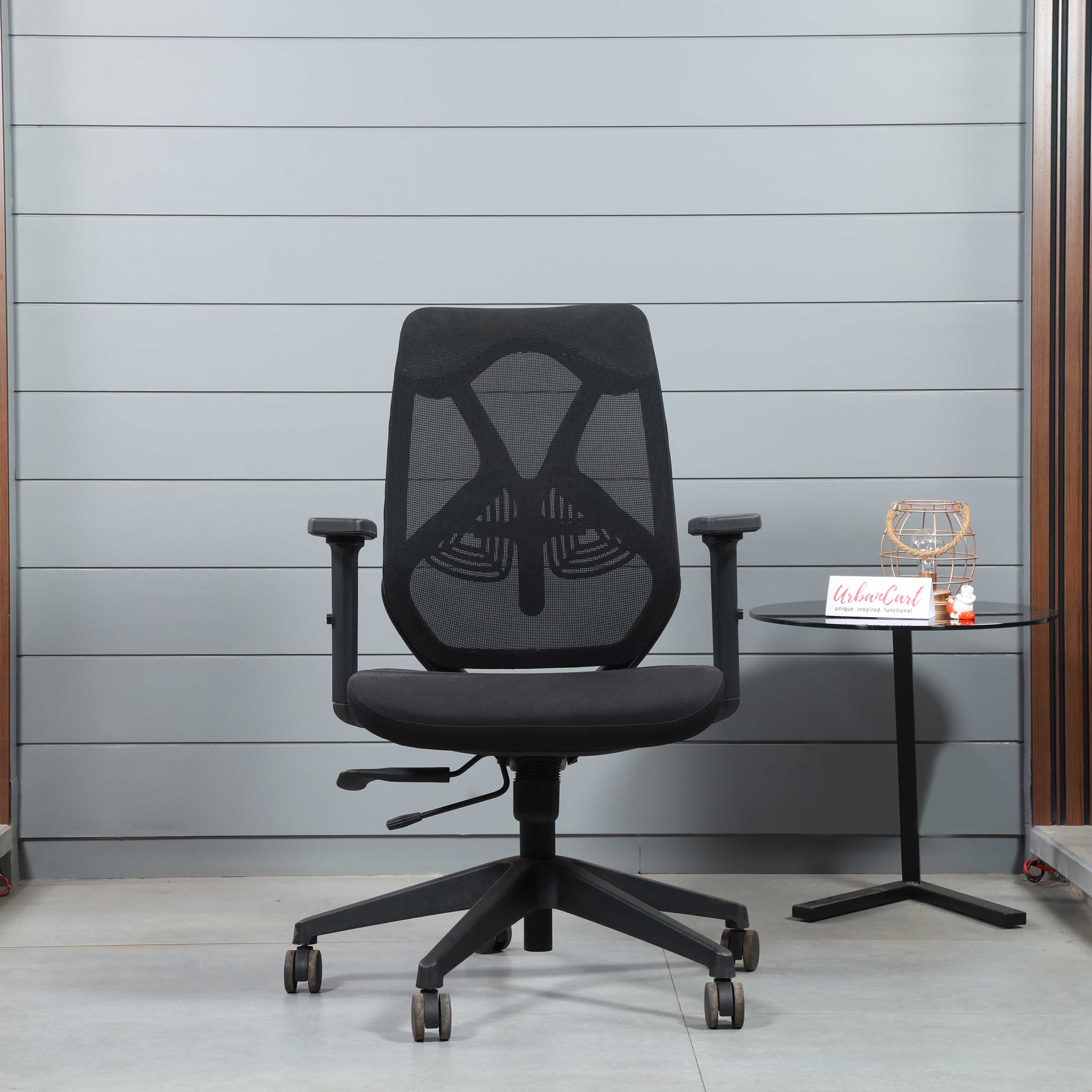 Magnus Medium Back Executive Cusion Office Chair - Black Chair urbancart