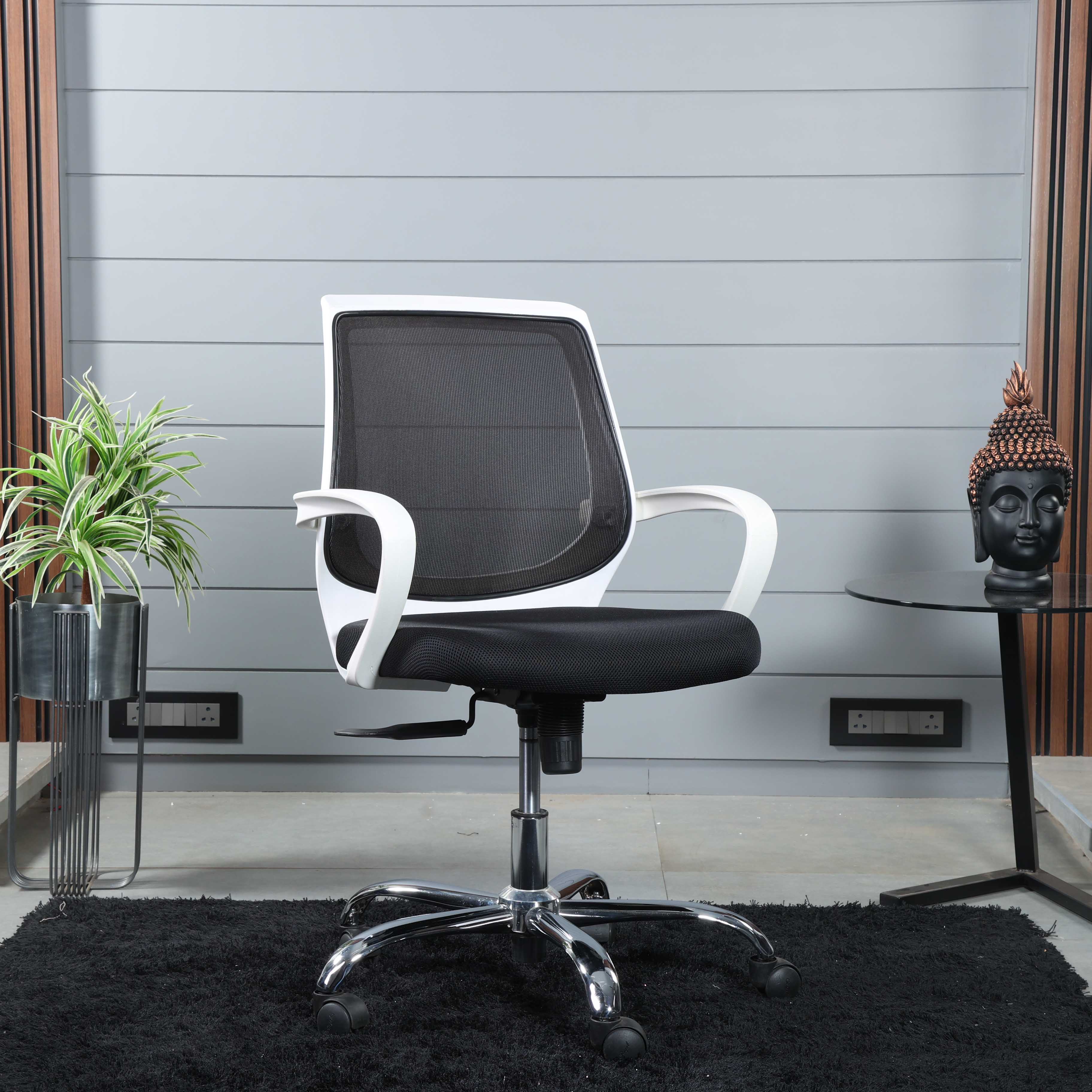 Buy stylish and supportive Rian Workstation office chair UrbanCart